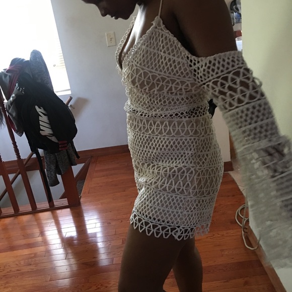 White crochet Romper - Picture 3 of 3